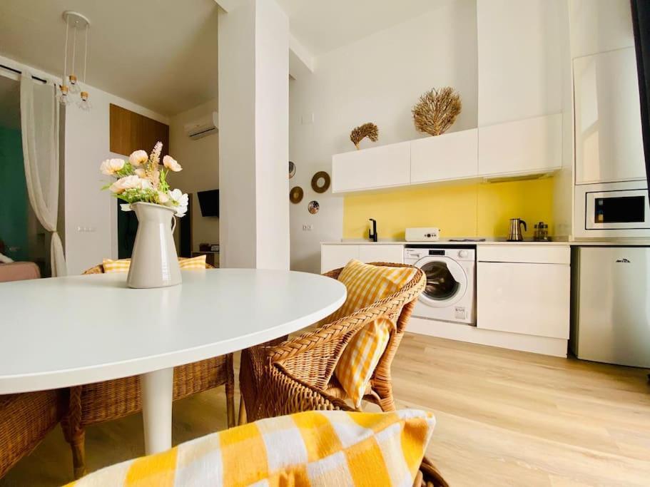 Beautiful And Charming Loft In Russafa Soho Leilighet Valencia Eksteriør bilde